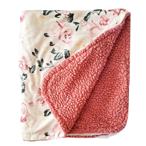 Blankets & Beyond Baby Plush/Sherpa Blanket Rosey Pink Floral Cottage Soft HTF - Picture 1 of 9